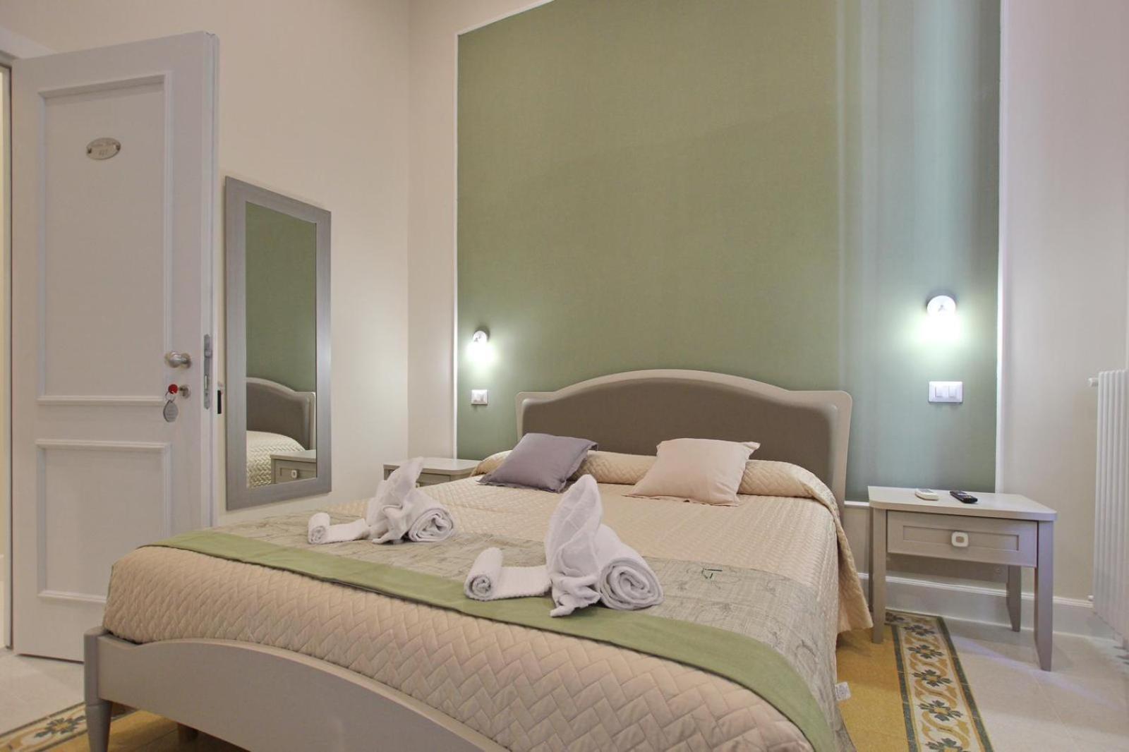 Dreaming Rome Suites Экстерьер фото
